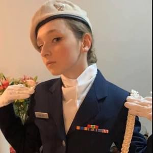 Meet your Posher, Pied